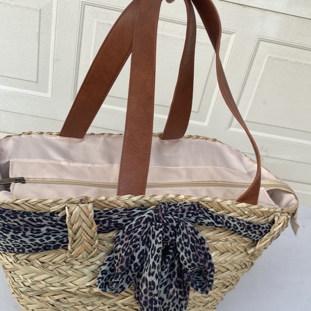 Sun “N” Sand Shoulder Tote - Picture 5 of 13